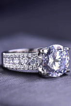 Load image into Gallery viewer, 18K Platinum-Plated Moissanite Side Stone Ring
