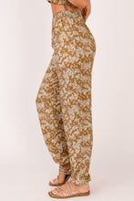 Load image into Gallery viewer, Floral Smocked Waist Pants

