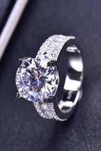 Load image into Gallery viewer, 18K Platinum-Plated Moissanite Side Stone Ring
