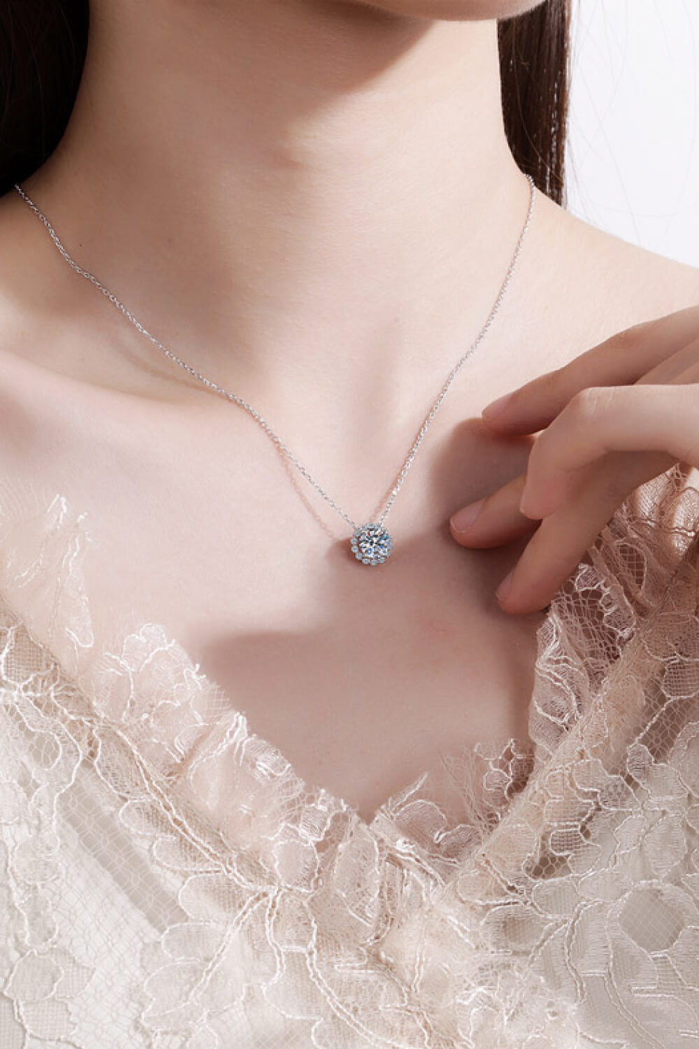 Flower-Shaped Moissanite Pendant Necklace